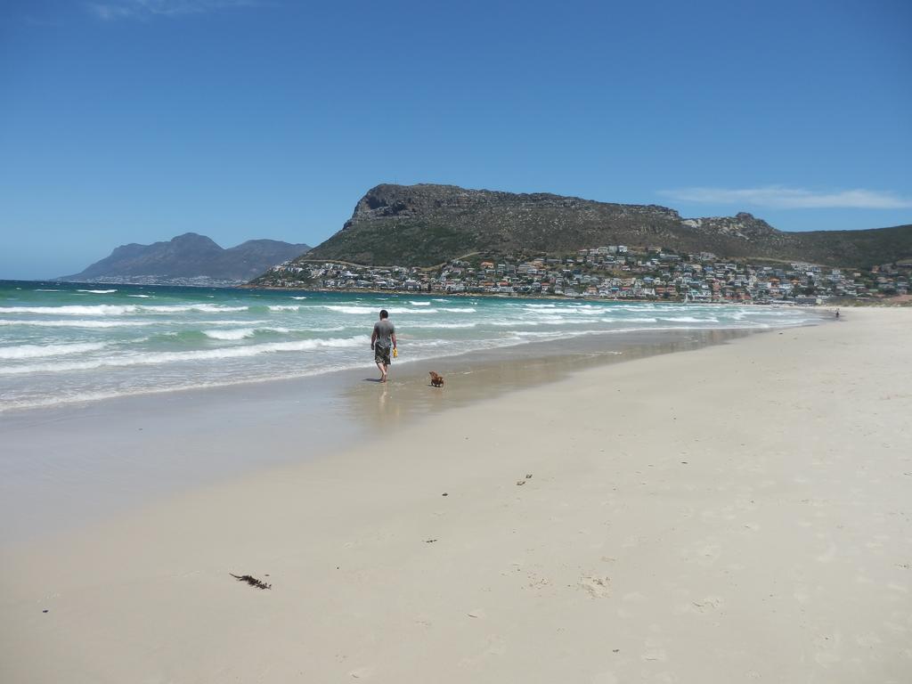 On-The-Rocks Apartment Fish Hoek Exterior photo